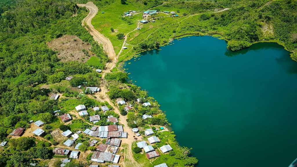 Camping at Boga Lake