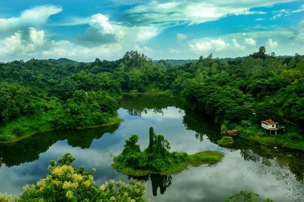 Lake View