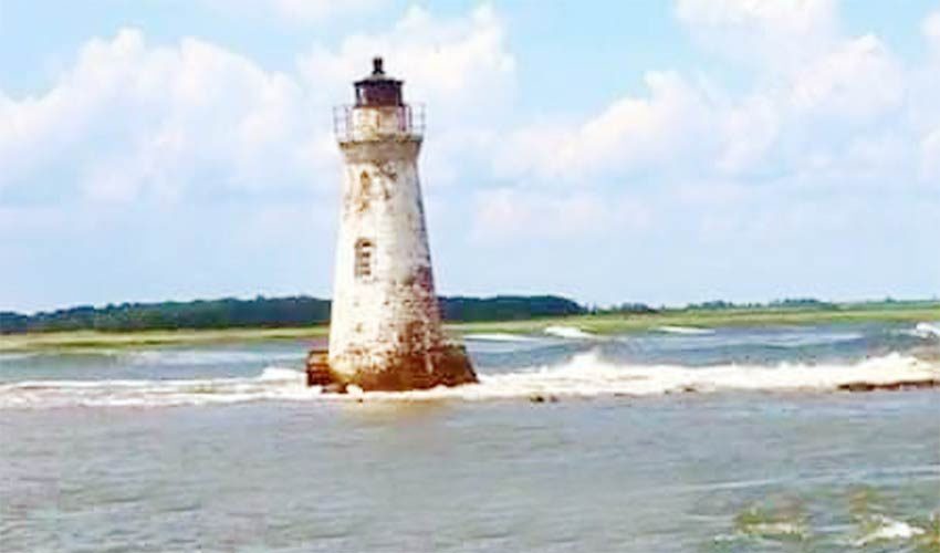 Kutubdia Lighthouse